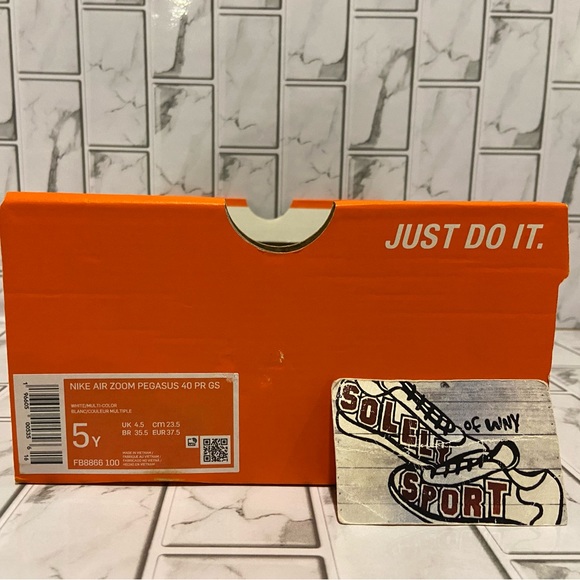 New Nike Air Zoom Pegasus 40 Premium White Blue Orange Red Running Shoes - Picture 12 of 13